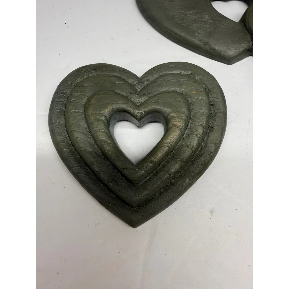 Vintage Syroco Heart Wall Plaques Set of 2 Faux Wood Sage Green 1976 1977 USA